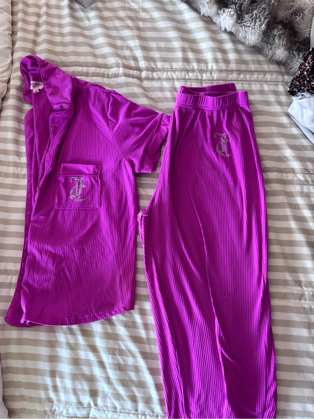 Juicy Couture Vibrant Magenta Ribbed Pajama Set with Embellished Logo